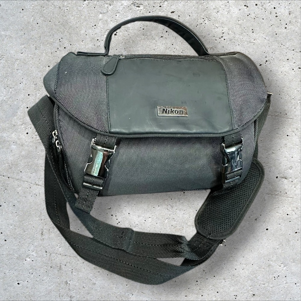 Nikon Camera Case 17001 Soft Carry Bag‎ SLR DSLR Black Adjustable Compartments